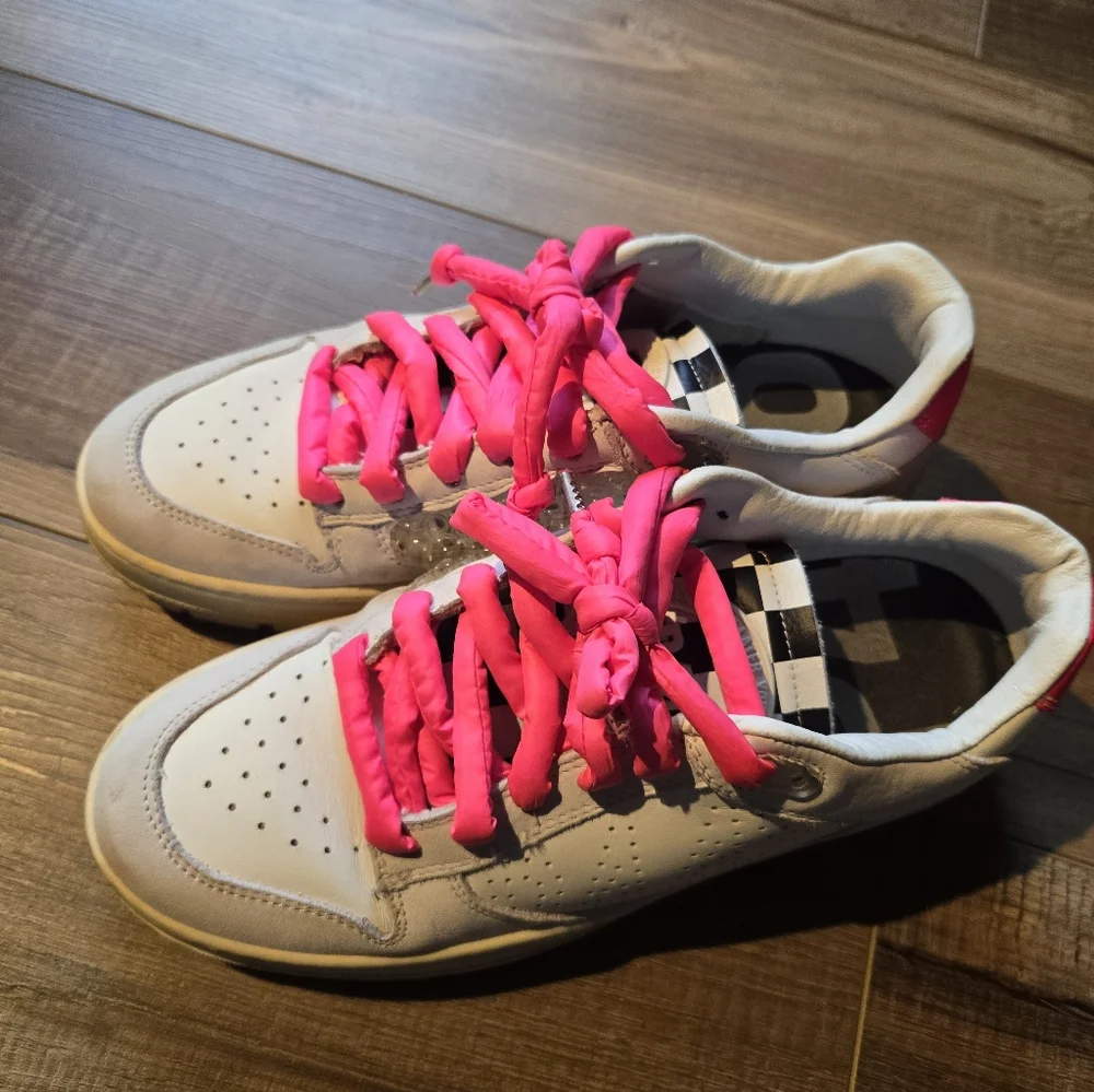 P448 Mason Sneaker White/Chess leather Puffy Pink Laces Size 39 US Size 8.5-9